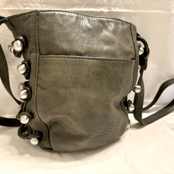 Shih shoulder strap bag. - Picture 1 of 9